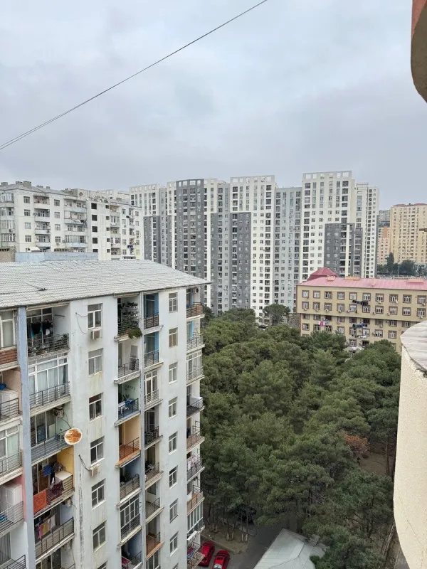Satılır 3 otaqlı mənzil 120 m²
