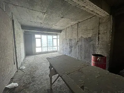 Satılır 4 otaqlı mənzil 152 m²