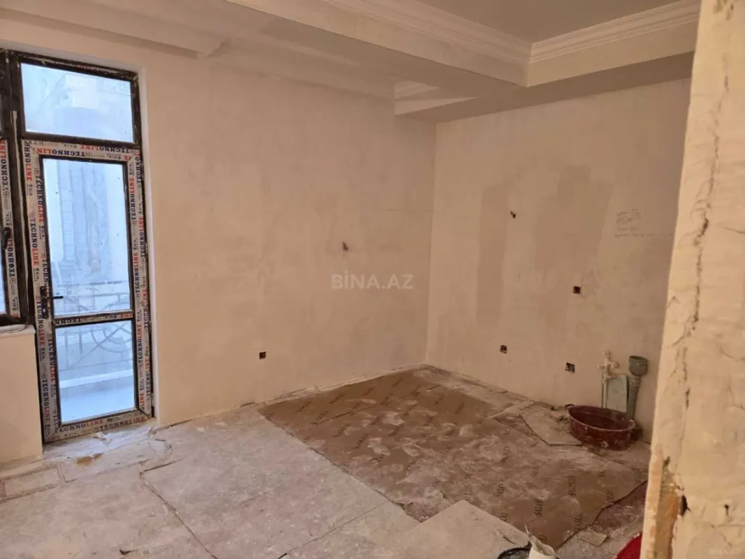 Satılır 3 otaqlı mənzil 137 m²