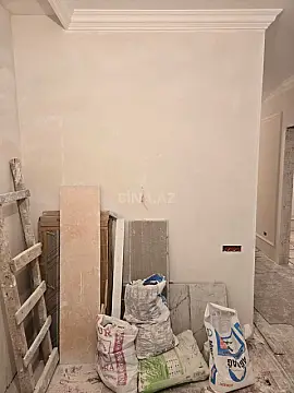 Satılır 3 otaqlı mənzil 137 m²