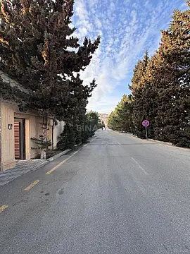 Satılır 8 otaqlı həyət evi 375 m²