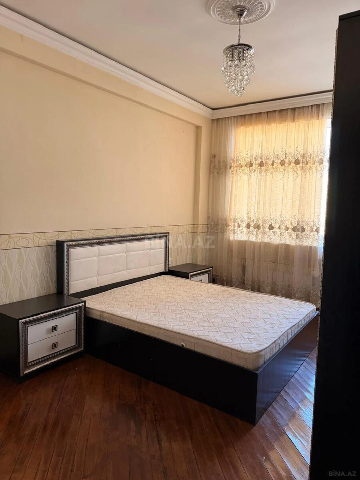 Kirayə verilir 2 otaqlı mənzil 70 m²