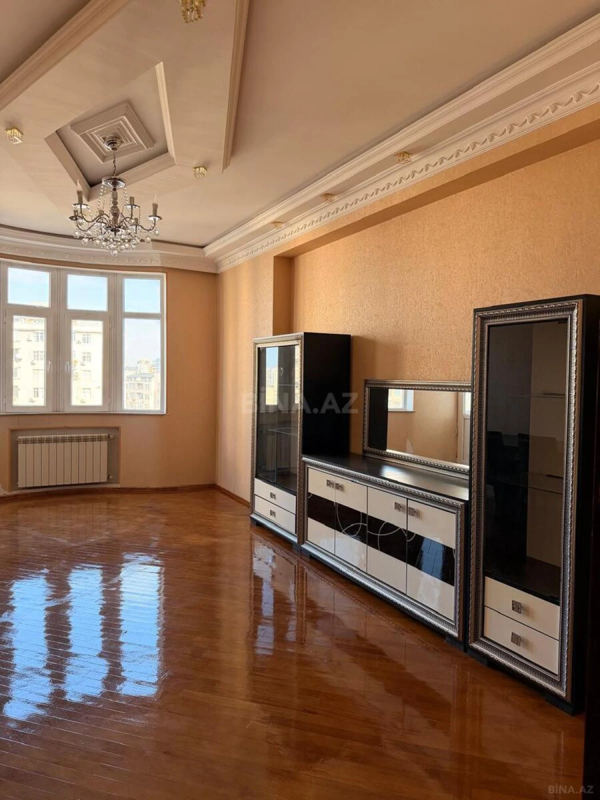 Kirayə verilir 2 otaqlı mənzil 70 m²