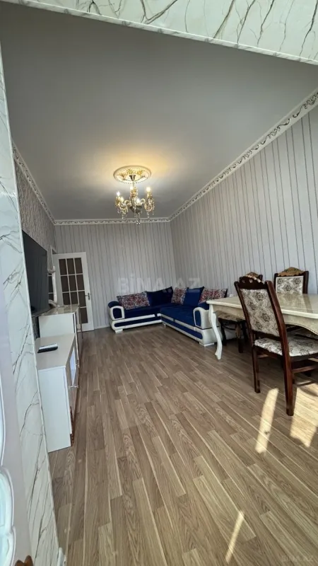Kirayə verilir 2 otaqlı mənzil 70 m²