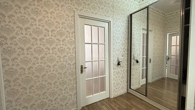 Kirayə verilir 2 otaqlı mənzil 70 m²