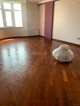 Satılır 3 otaqlı mənzil 123 m²