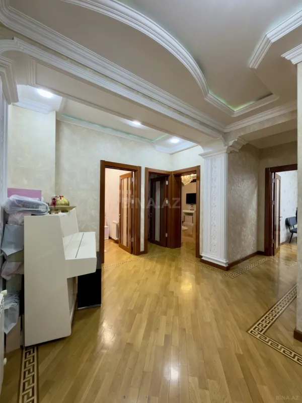 Satılır 3 otaqlı mənzil 100 m²