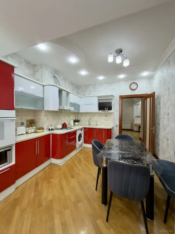 Satılır 3 otaqlı mənzil 100 m²