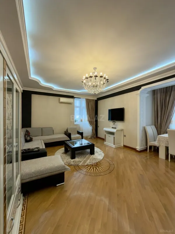 Satılır 3 otaqlı mənzil 100 m²