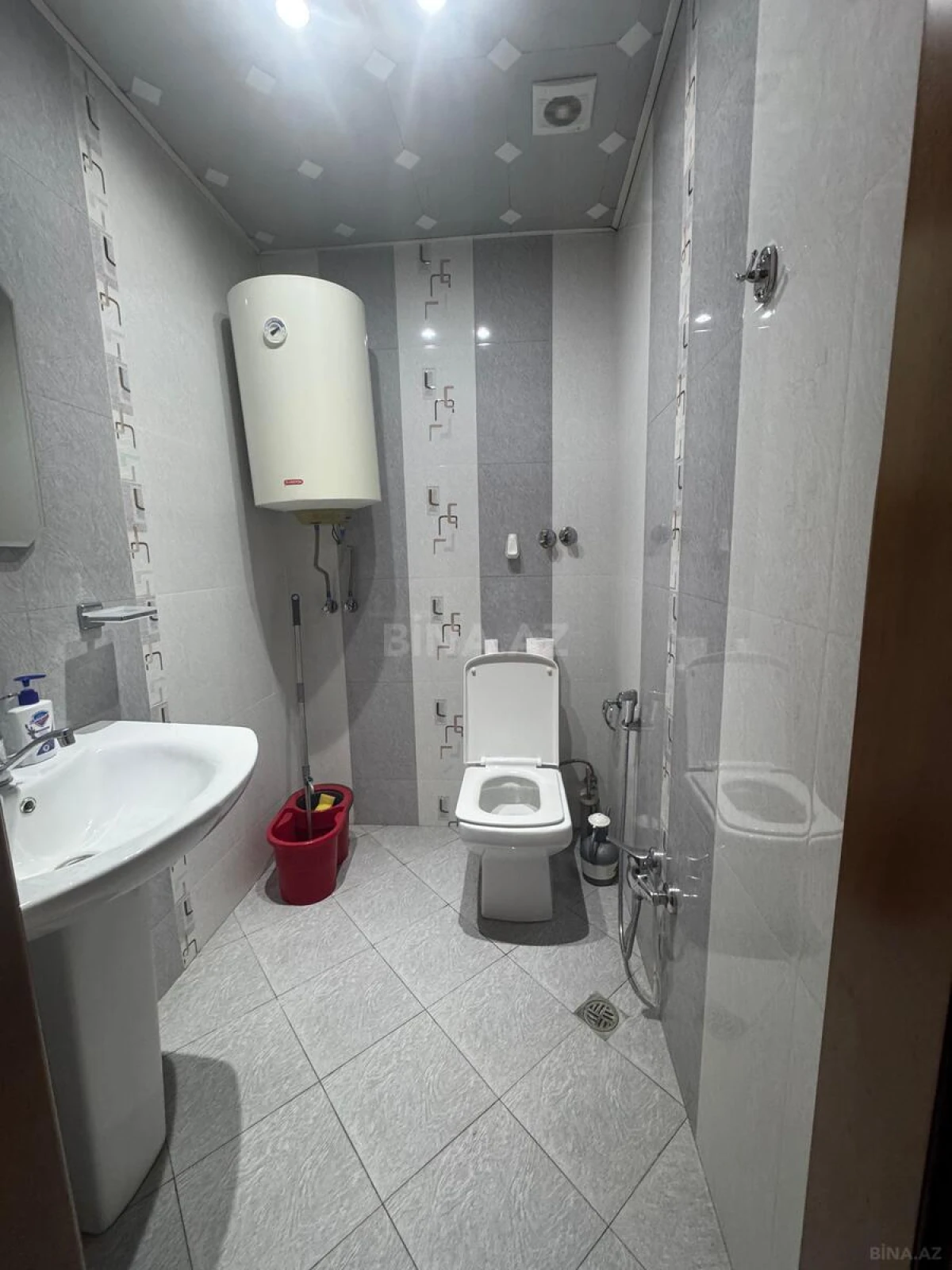 Kirayə verilir 2 otaqlı mənzil 50 m²