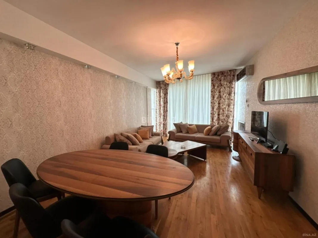 Kirayə verilir 3 otaqlı mənzil 115 m²