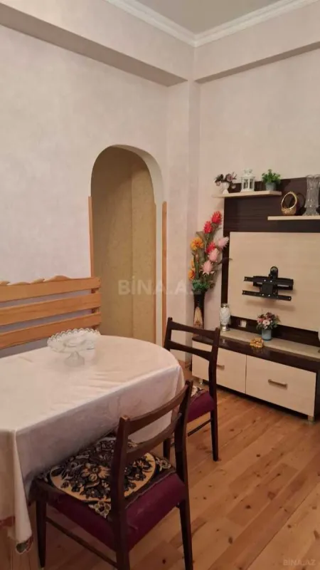 Kirayə verilir 2 otaqlı mənzil 55 m²