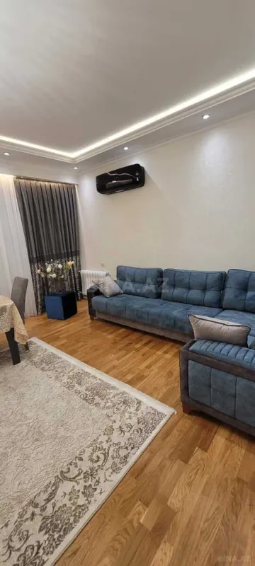 Kirayə verilir 2 otaqlı mənzil 80 m²
