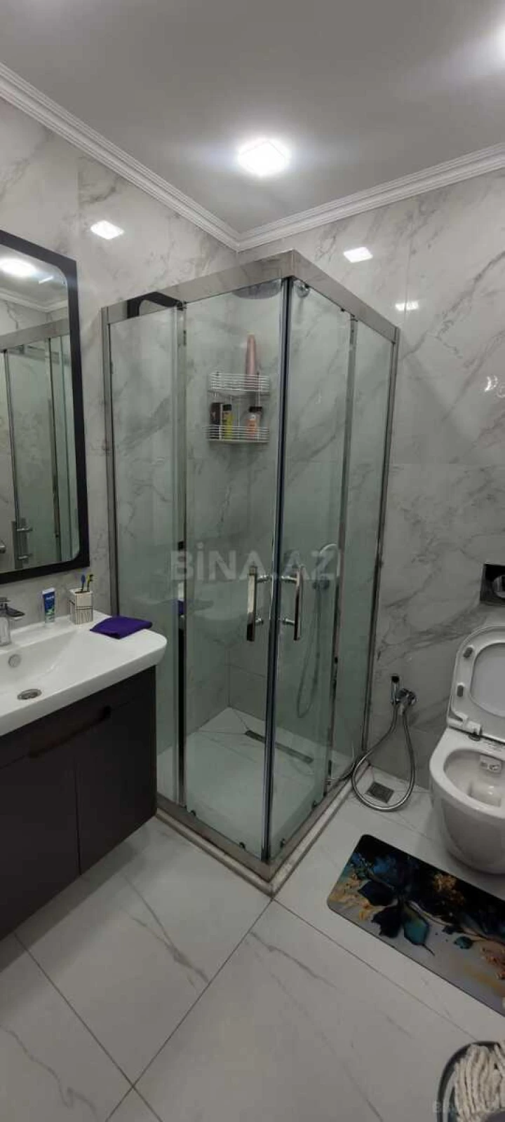Kirayə verilir 2 otaqlı mənzil 80 m²