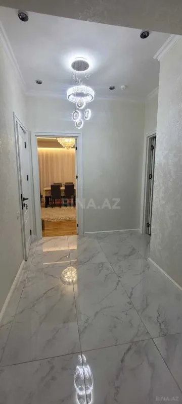 Kirayə verilir 2 otaqlı mənzil 80 m²