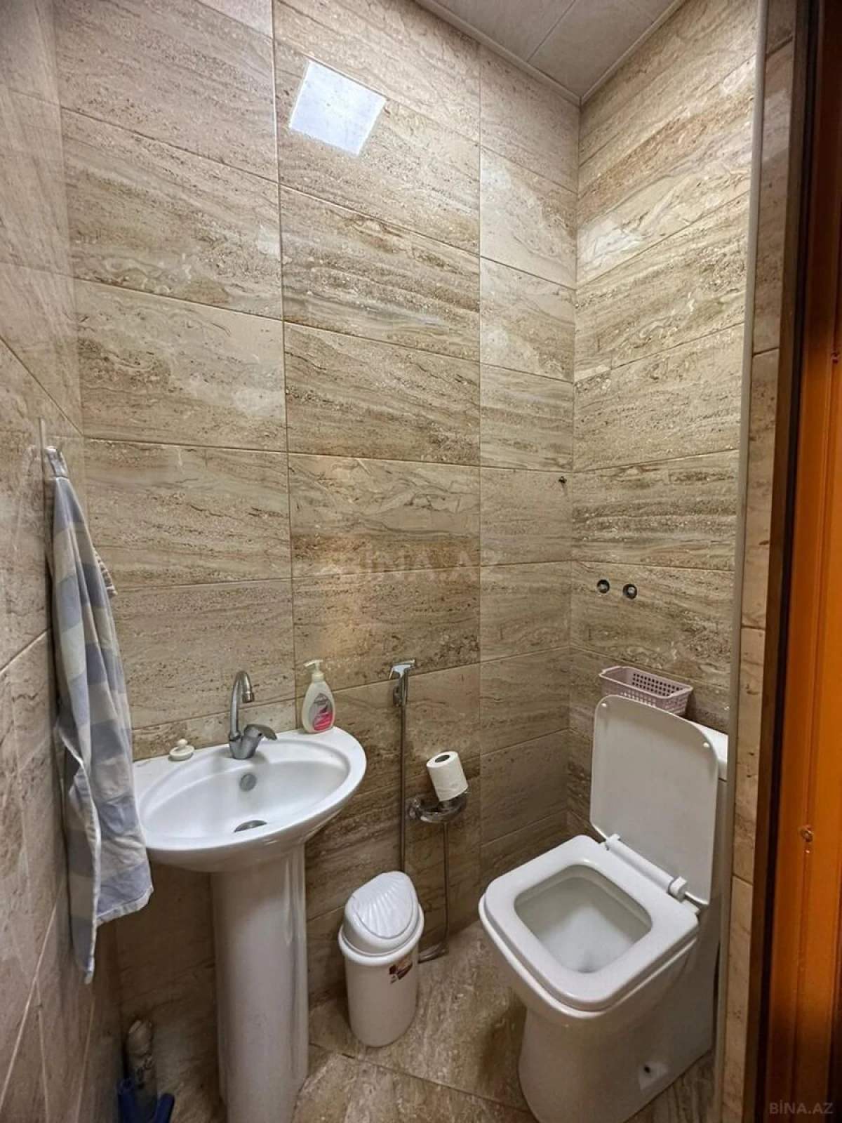 Satılır 6 otaqlı həyət evi 270 m²