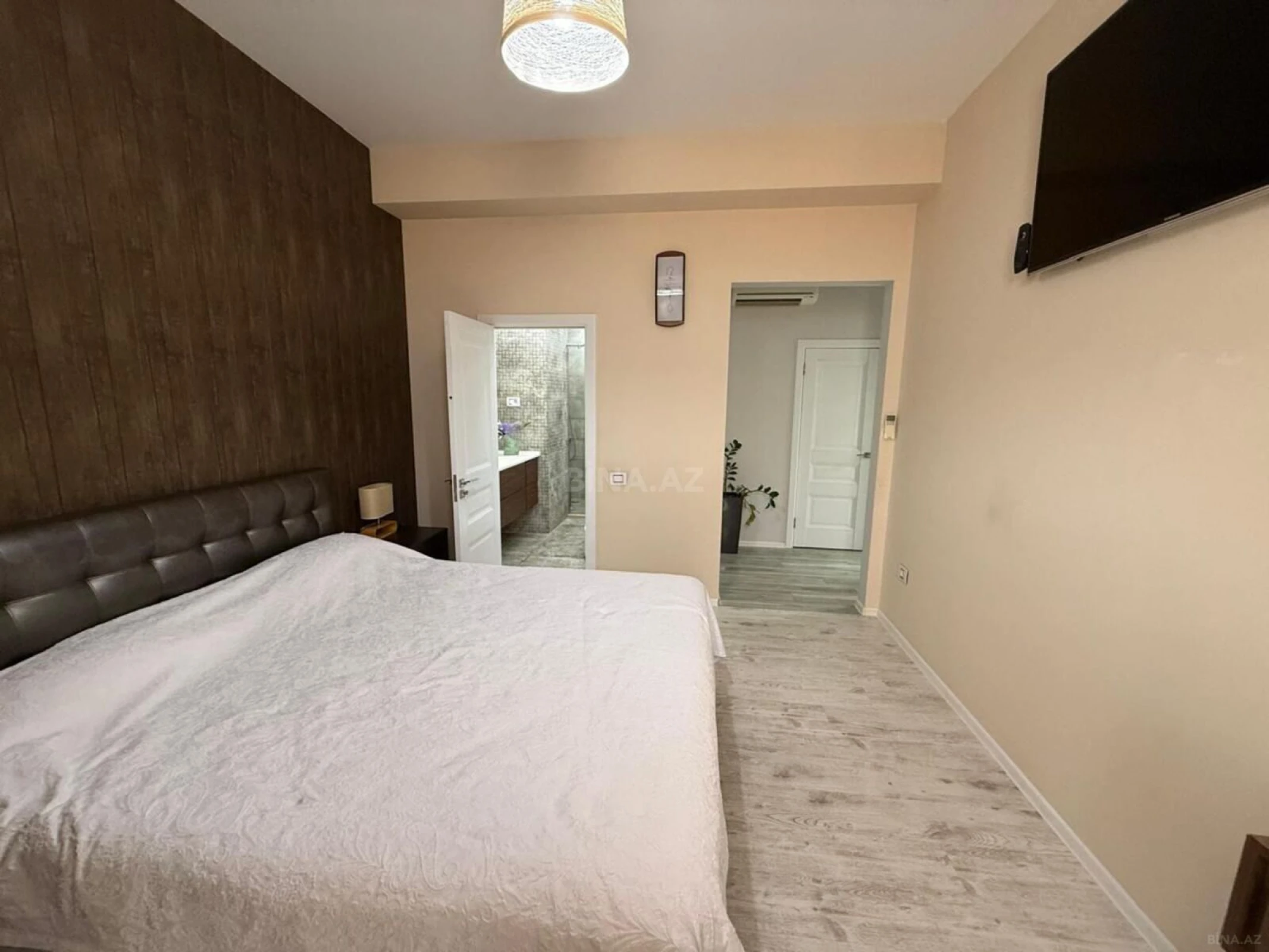 Kirayə verilir 4 otaqlı mənzil 190 m²