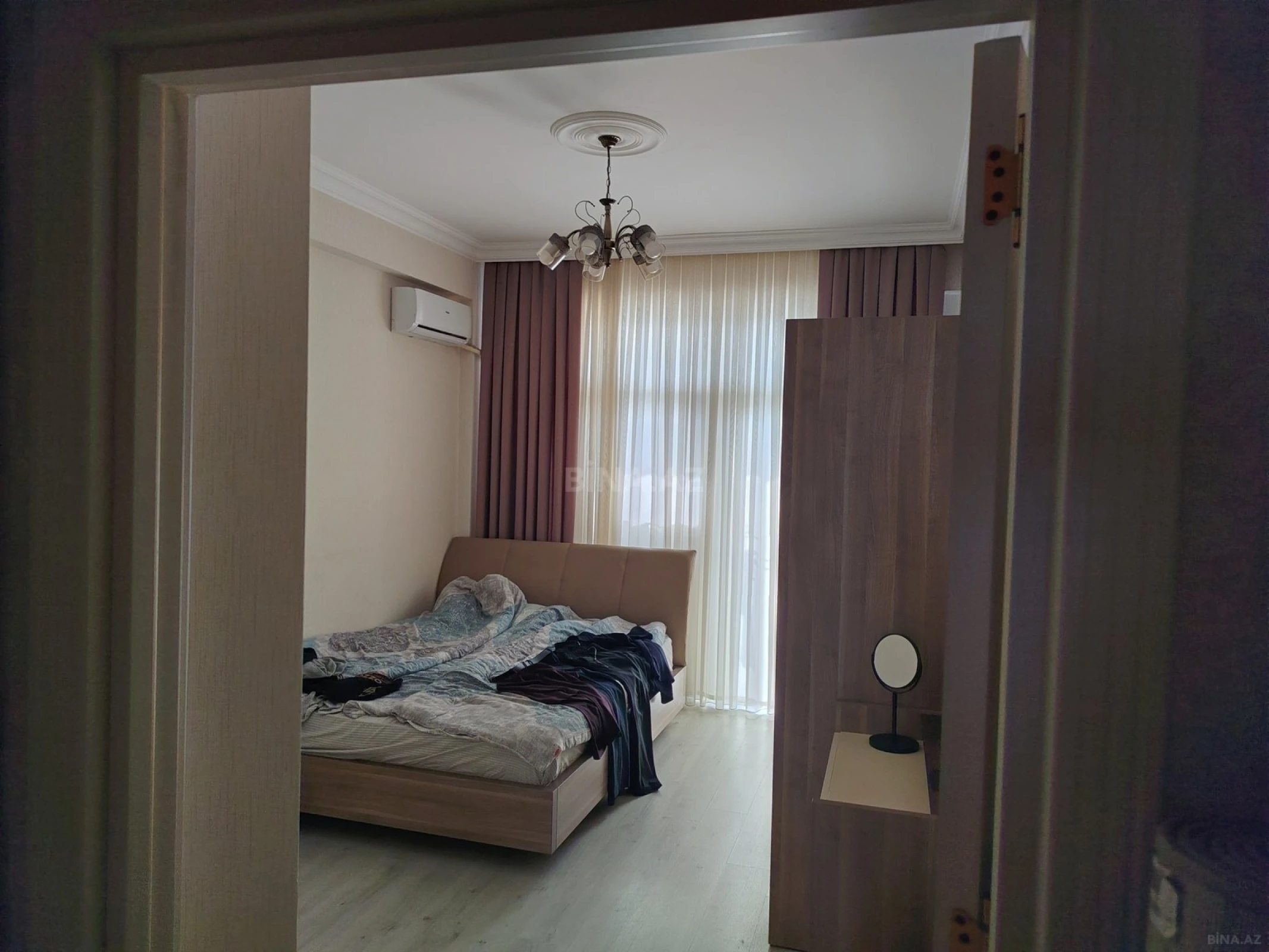 Satılır 3 otaqlı mənzil 150 m²