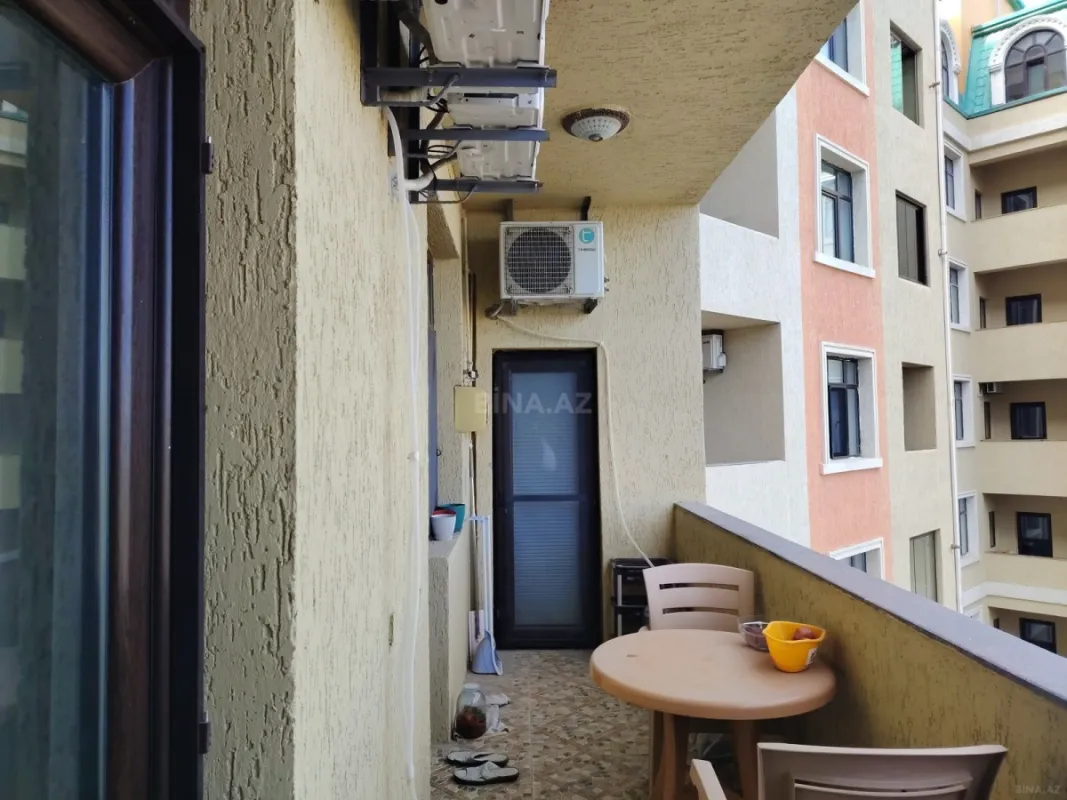 Satılır 3 otaqlı mənzil 150 m²