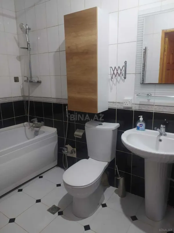 Kirayə verilir 4 otaqlı həyət evi 150 m²