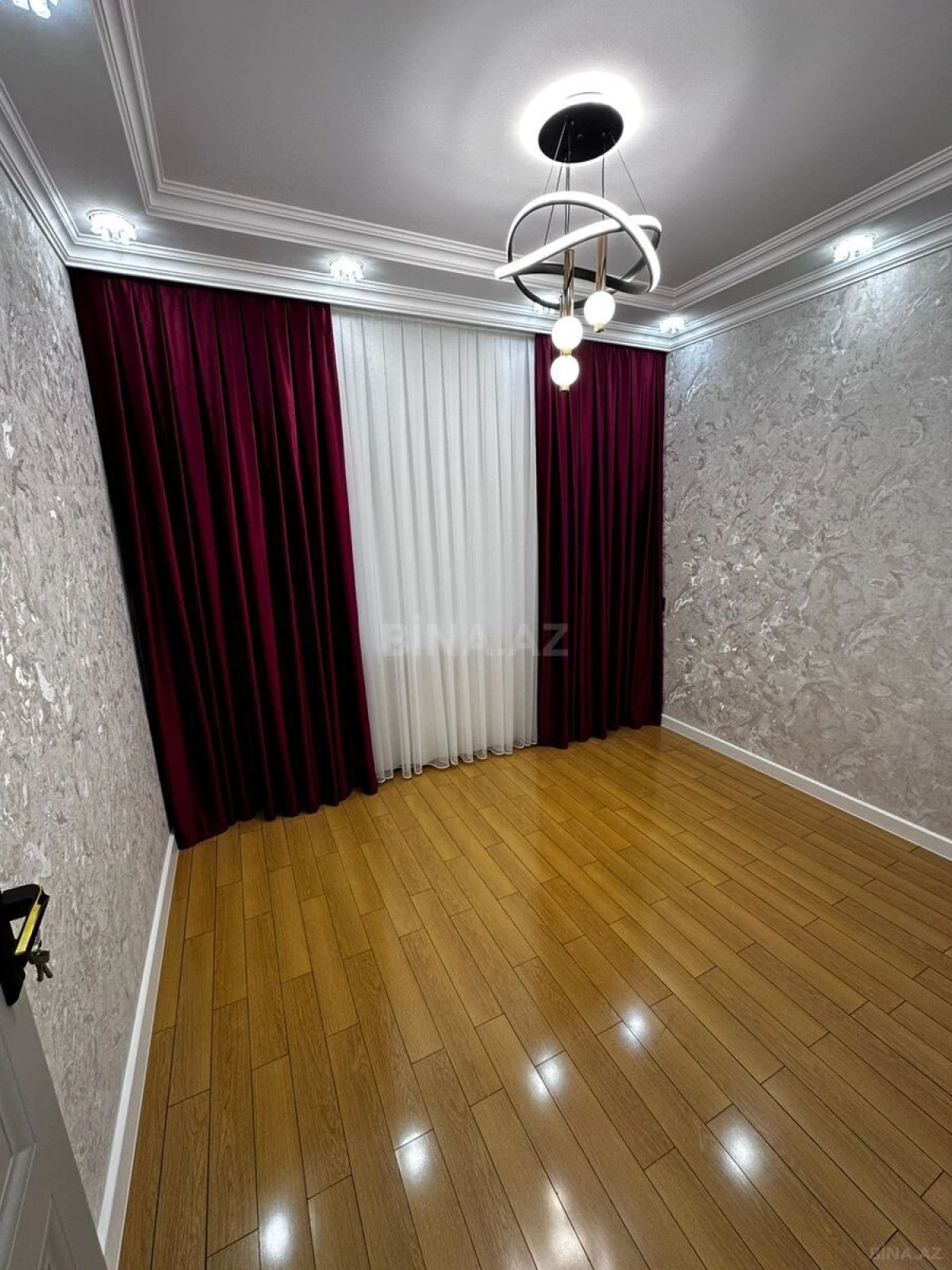 Satılır 3 otaqlı mənzil 60 m²