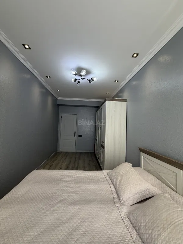 Satılır 4 otaqlı mənzil 100 m²