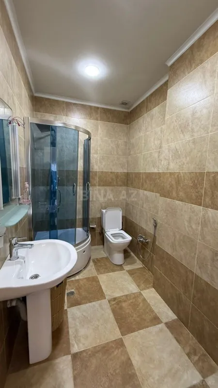 Kirayə verilir 2 otaqlı mənzil 80 m²