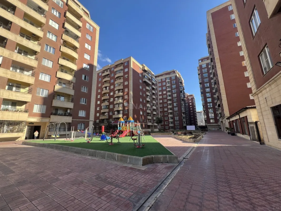 Kirayə verilir 2 otaqlı mənzil 80 m²