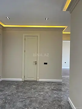 Satılır 3 otaqlı mənzil 145 m²