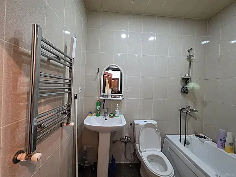 Satılır 2 otaqlı mənzil 65 m²