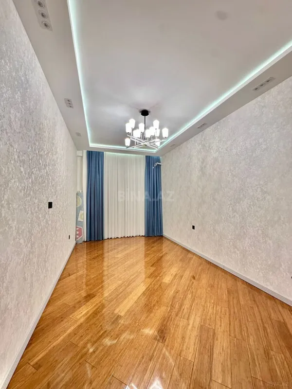 Satılır 3 otaqlı mənzil 104 m²
