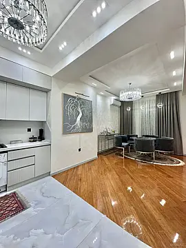 Satılır 3 otaqlı mənzil 104 m²