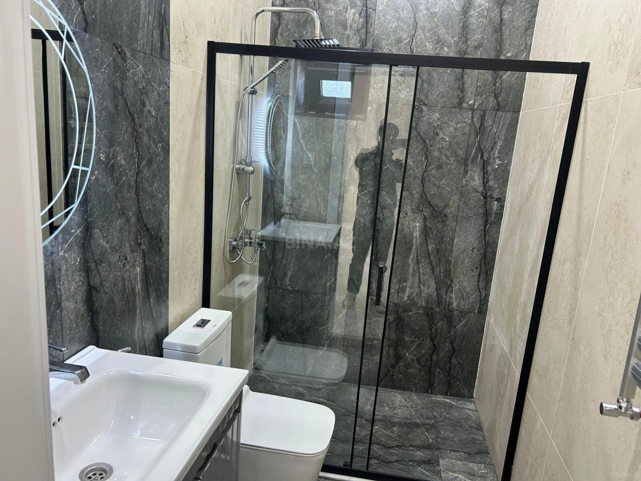 Satılır 4 otaqlı həyət evi 140 m²