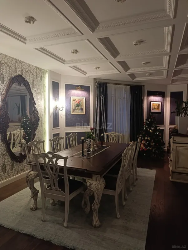 Satılır 5 otaqlı mənzil 380 m²