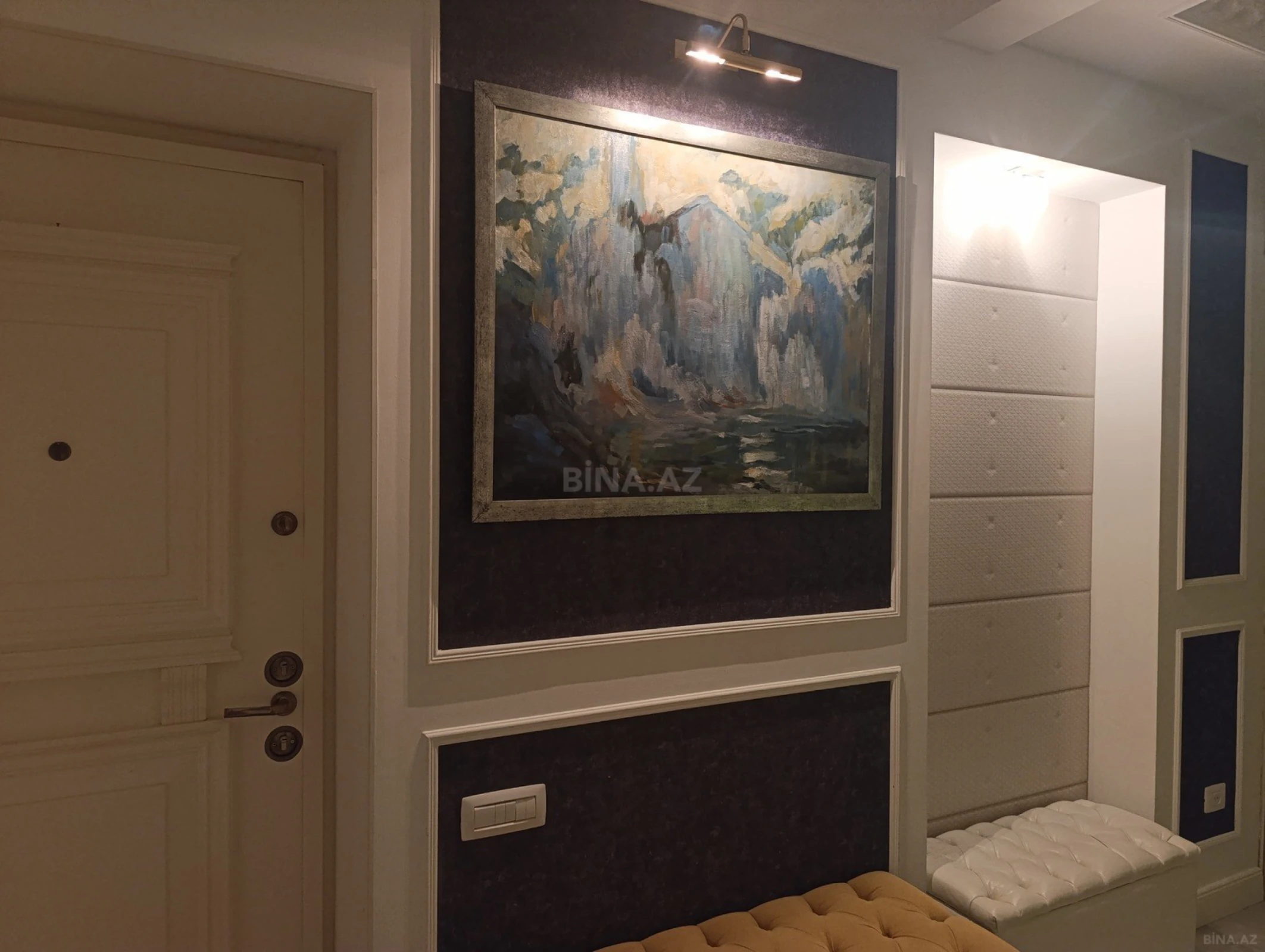 Satılır 5 otaqlı mənzil 380 m²