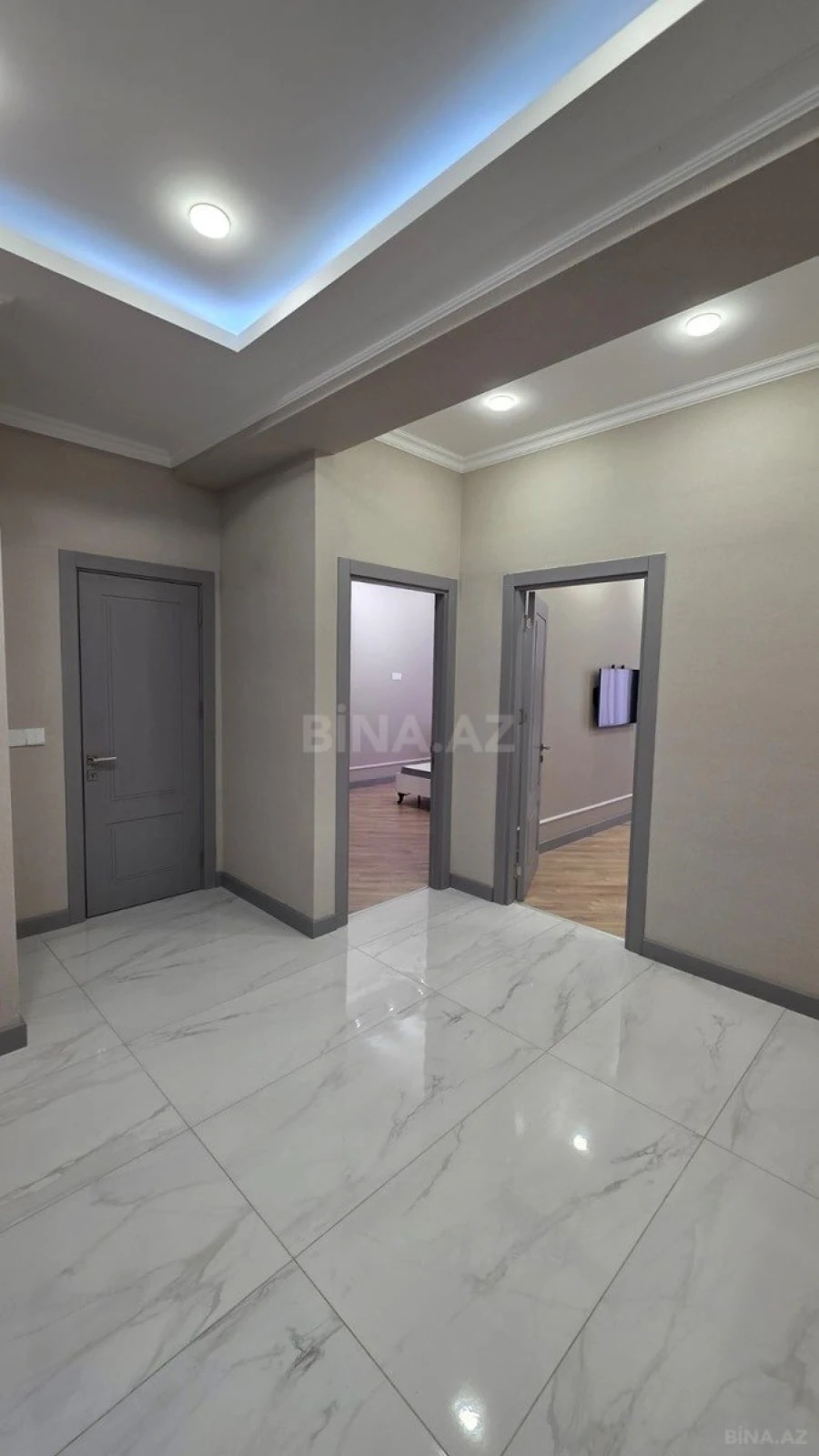 Kirayə verilir 2 otaqlı mənzil 90 m²