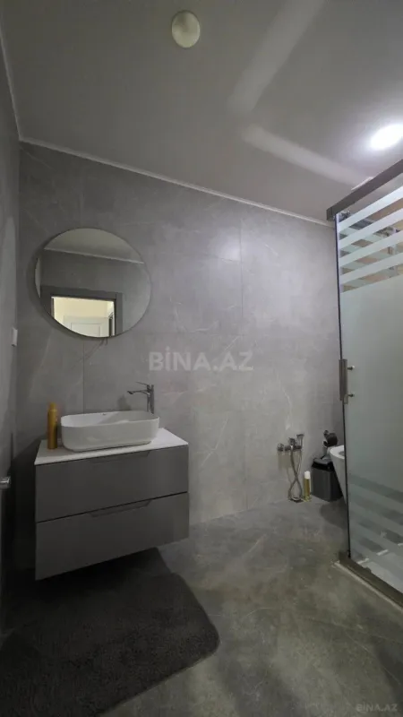 Kirayə verilir 2 otaqlı mənzil 90 m²