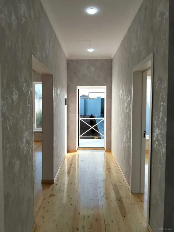 Satılır 3 otaqlı həyət evi 288 m²