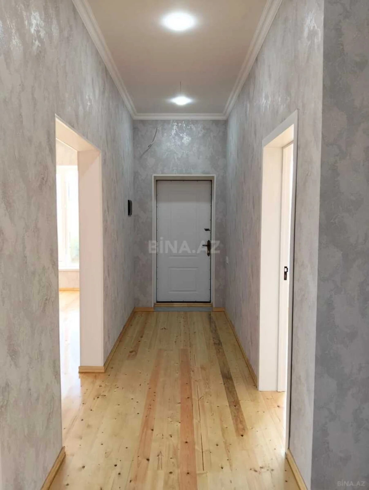 Satılır 3 otaqlı həyət evi 288 m²