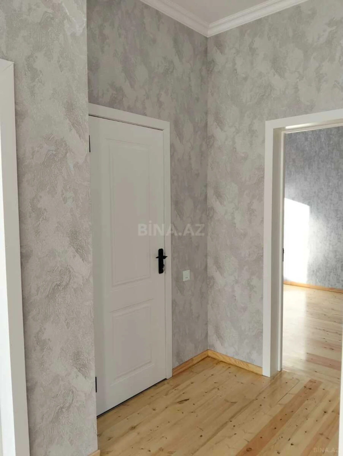 Satılır 3 otaqlı həyət evi 288 m²