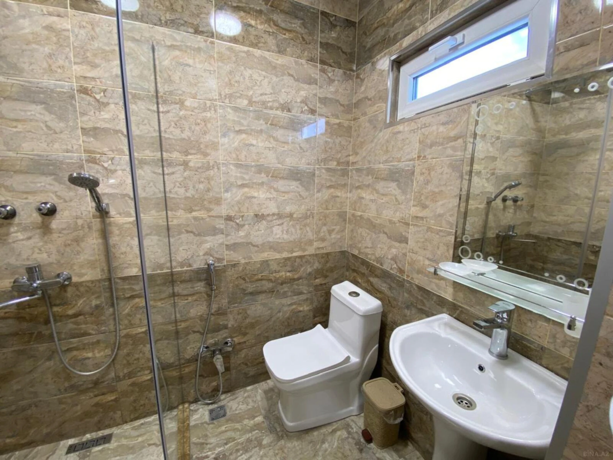 Kirayə verilir 2 otaqlı həyət evi 75 m²