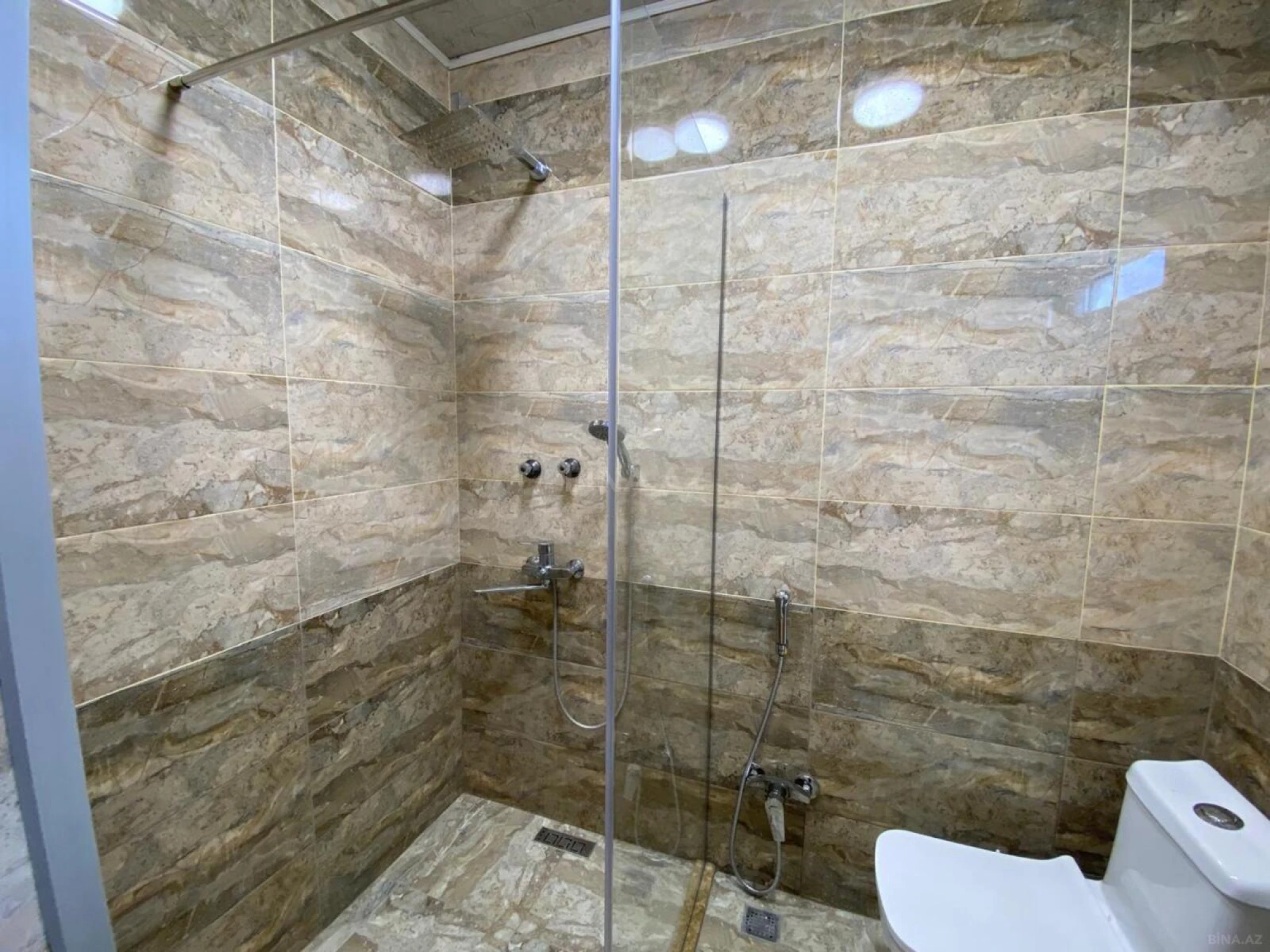 Kirayə verilir 2 otaqlı həyət evi 75 m²