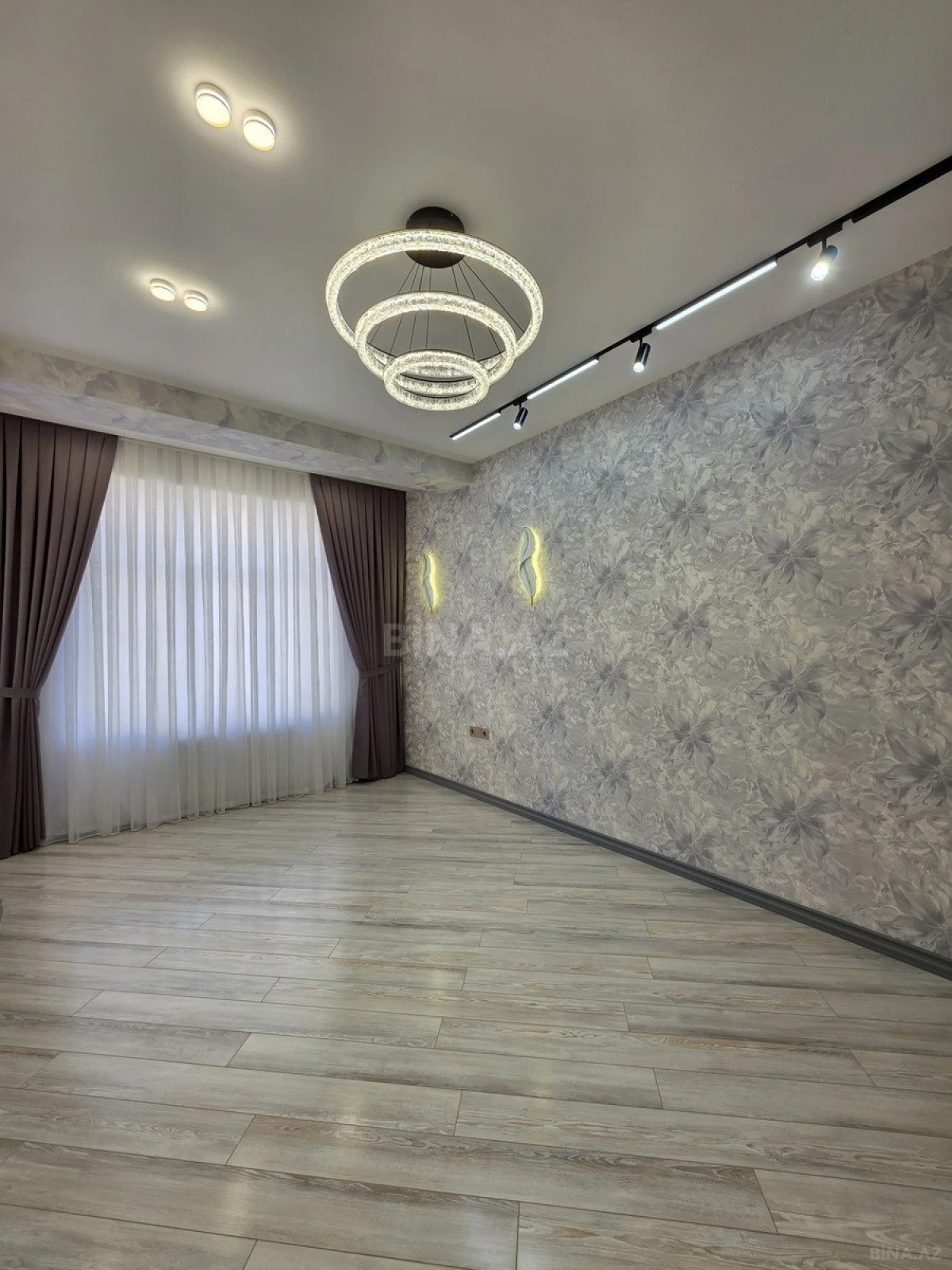 Satılır 3 otaqlı mənzil 96 m²