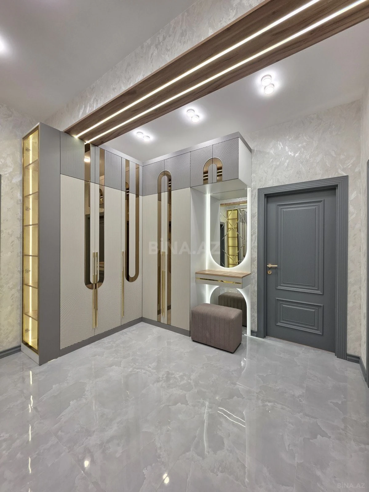 Satılır 3 otaqlı mənzil 96 m²