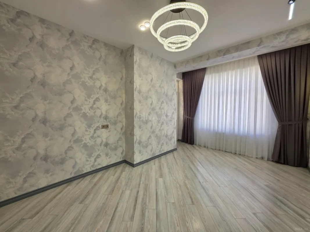 Satılır 3 otaqlı mənzil 96 m²