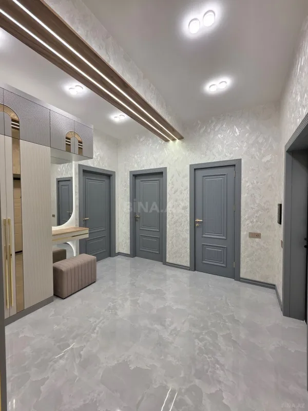 Satılır 3 otaqlı mənzil 96 m²