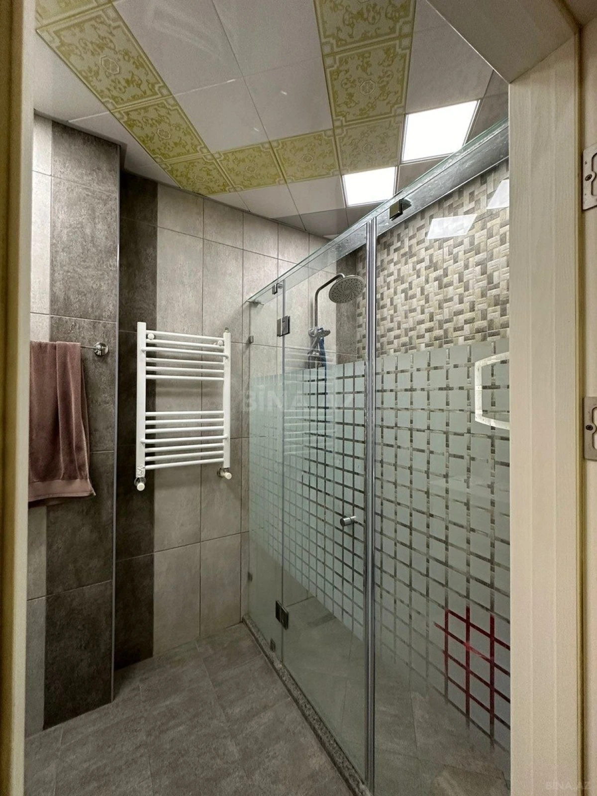 Satılır 2 otaqlı mənzil 120 m²