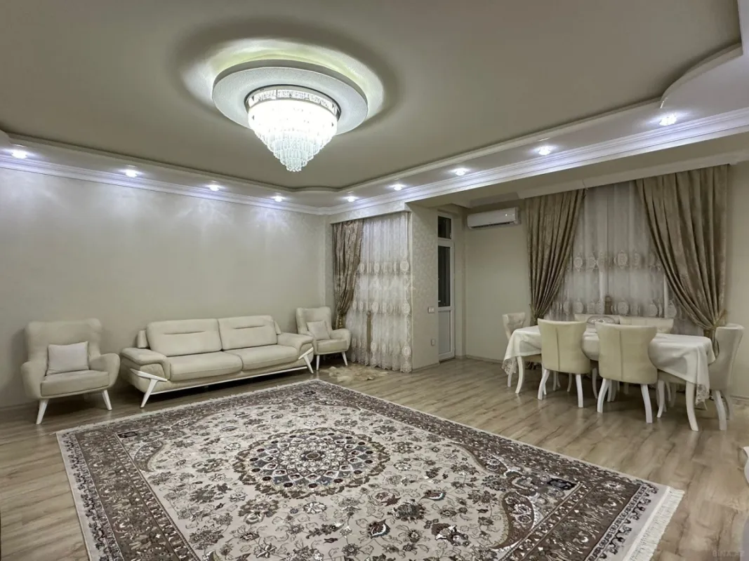 Satılır 2 otaqlı mənzil 120 m²
