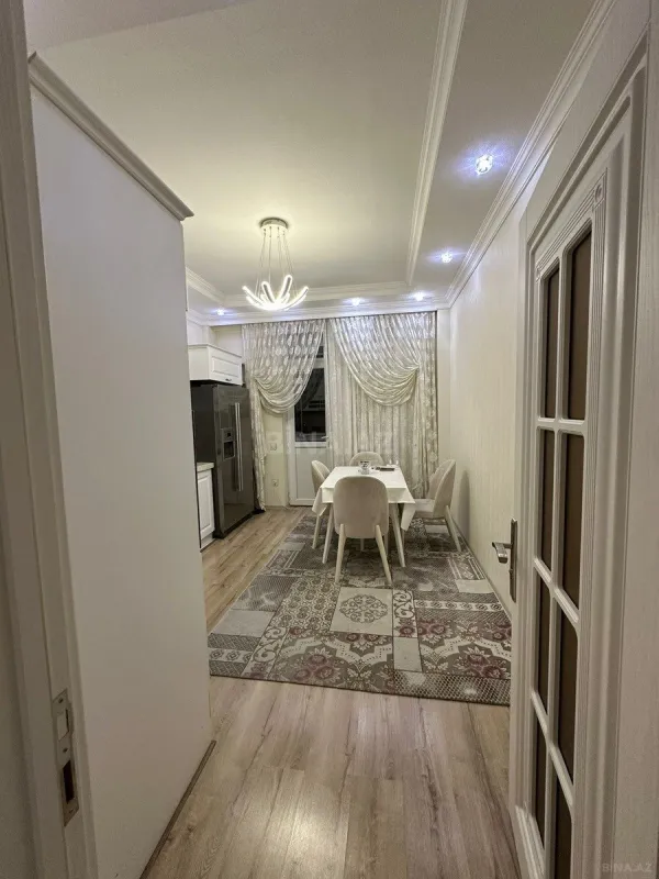 Satılır 2 otaqlı mənzil 120 m²