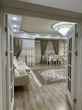Satılır 2 otaqlı mənzil 120 m²